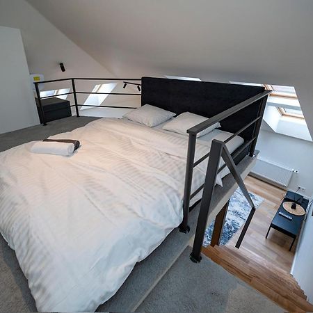 كاوناس Loft 1 Bd Old Town Apartment By Hostlovers المظهر الخارجي الصورة